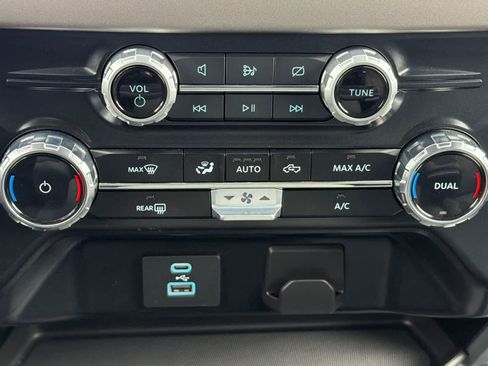 Used 2024 Ford F150 XLT image 20