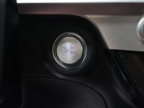 Used 2025 Kia Telluride S AWD/4WD image 29