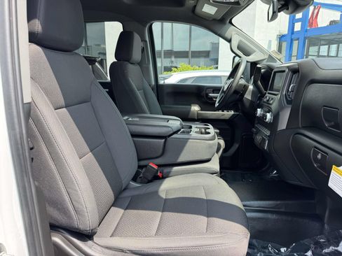 Certified 2024 GMC Sierra 3500 Pro RWD image 25