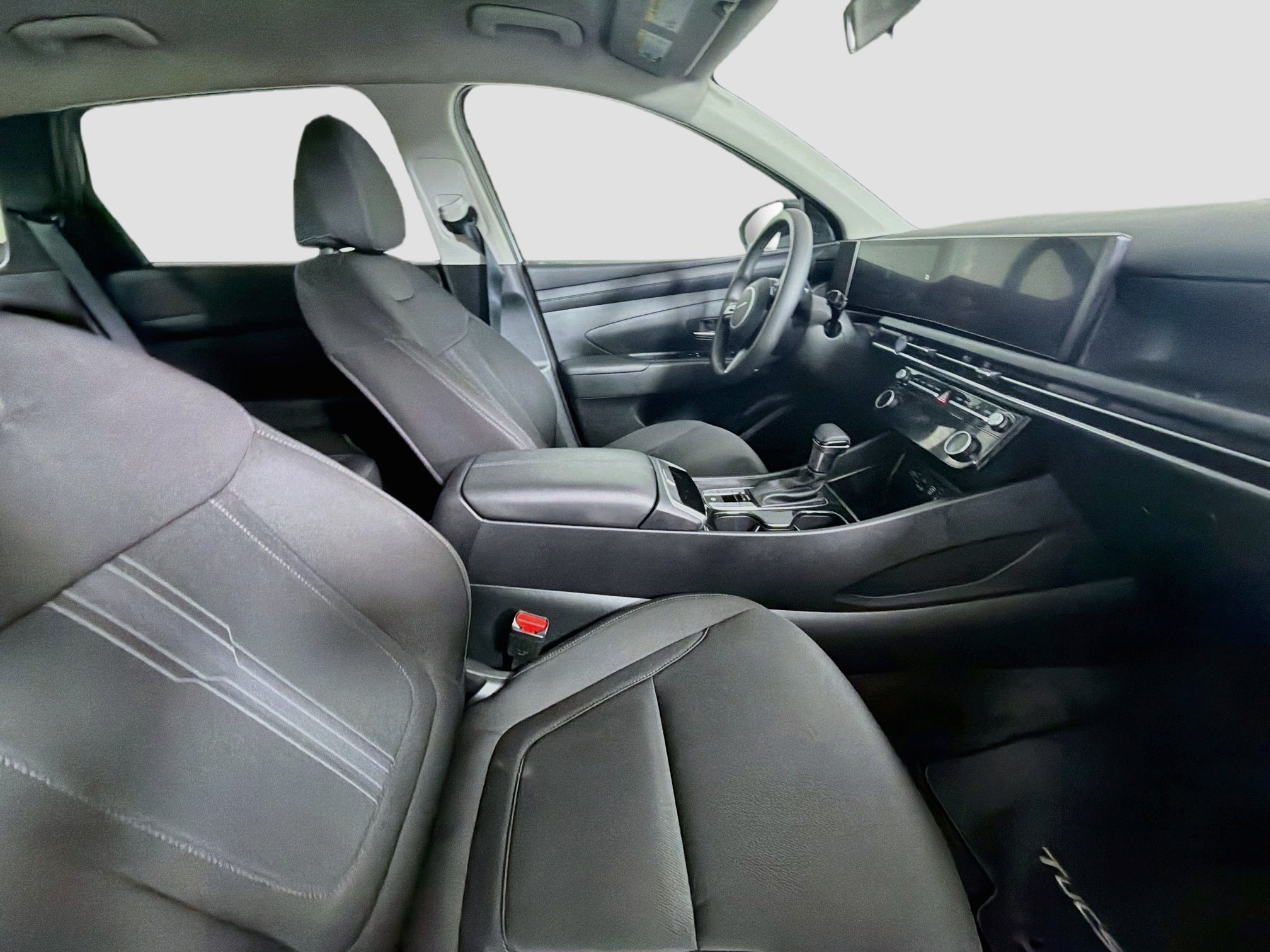 Used 2025 Hyundai Tucson SEL FWD image 30