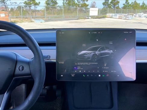 Used 2023 Tesla Model 3 Standard Range image 6