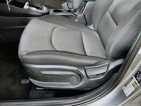 Used 2023 Kia Forte LXS w/ LXS Technology Package FWD image 20