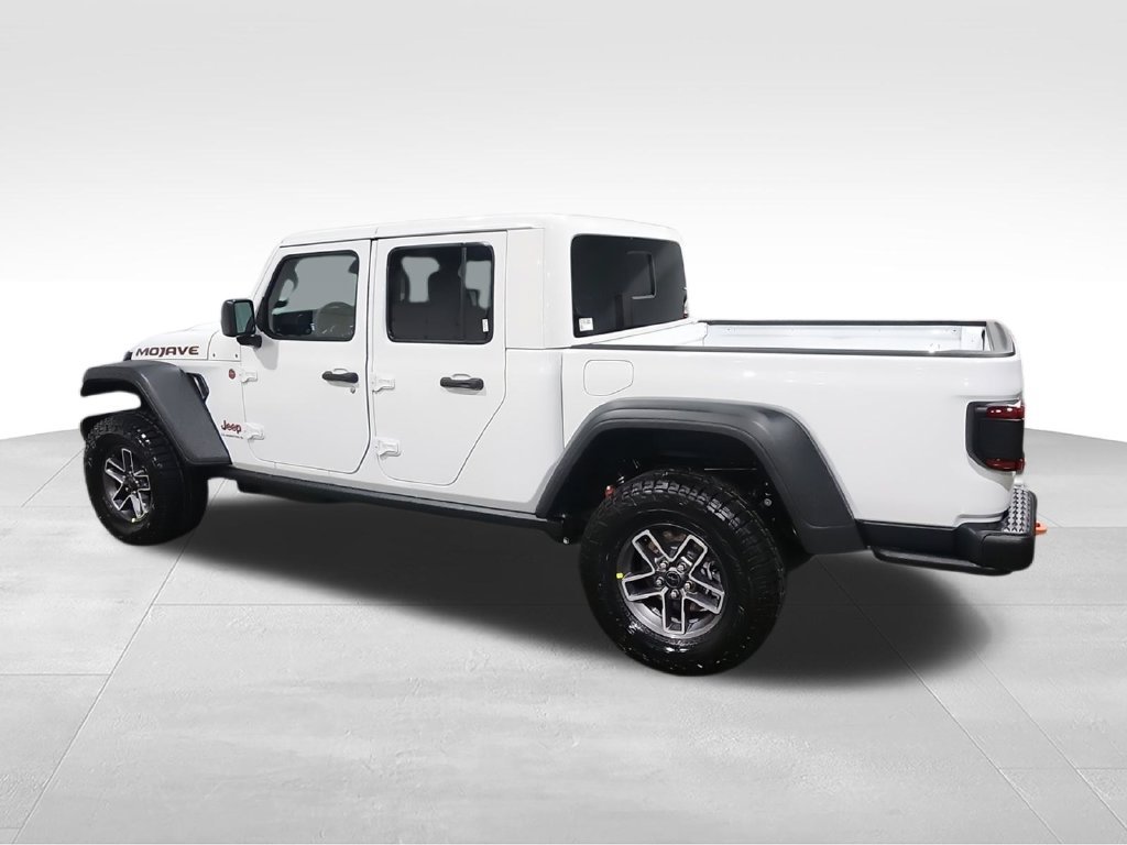 New 2026 Jeep Gladiator Mojave w/ Steel Bumper Group AWD/4WD image 6