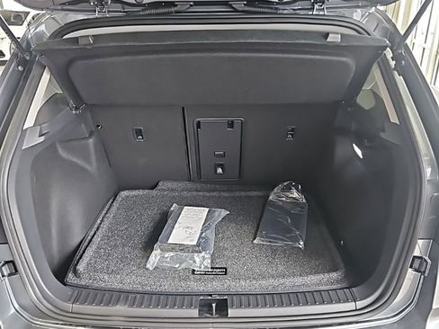 New 2026 Volkswagen Taos SEL AWD/4WD image 19