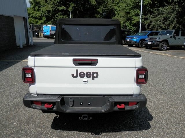 Used 2024 Jeep Gladiator Rubicon AWD/4WD image 7