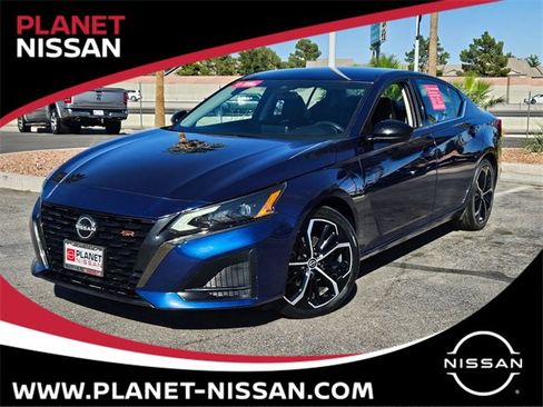 Certified 2023 Nissan Altima 2.5 SR image 1