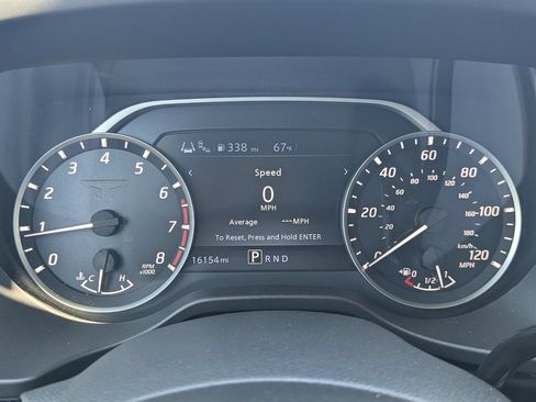 Certified 2024 Nissan Titan SV w/ SV Convenience Package RWD image 23