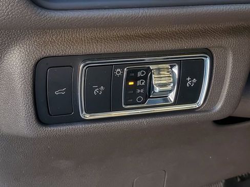 Certified 2024 Lincoln Corsair AWD w/ Equipment Group 101A image 11