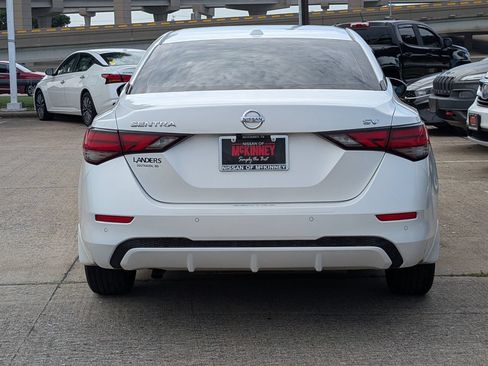 Used 2021 Nissan Sentra SV w/ Trunk Package FWD image 5