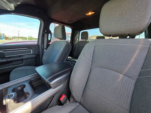 Used 2022 RAM 3500 Big Horn w/ Night Edition AWD/4WD image 9