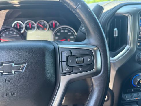 Used 2020 Chevrolet Silverado 1500 LT Trail Boss image 11