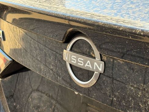 Used 2025 Nissan Sentra SR FWD image 12