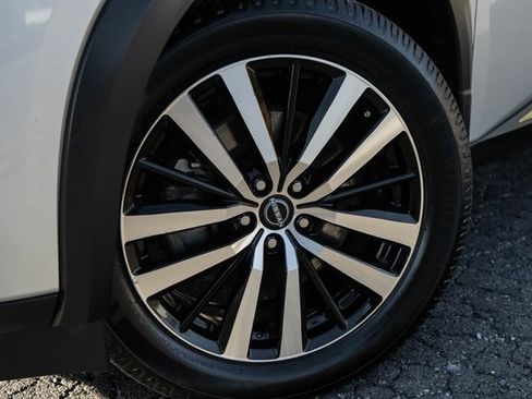 Used 2023 Nissan Pathfinder Platinum w/ Cargo Package image 4