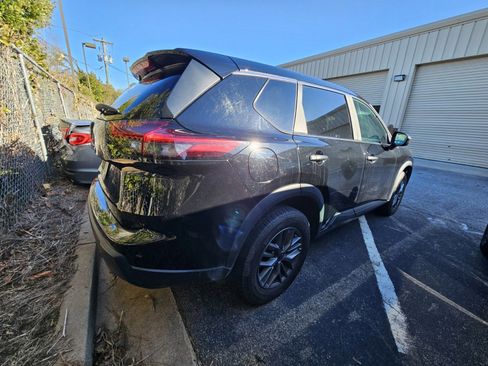 Used 2024 Nissan Rogue S image 7