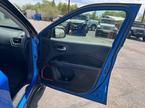 Used 2018 Jeep Compass Trailhawk w/ Leather Interior Group AWD/4WD image 18
