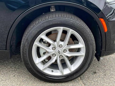 Certified 2025 Dodge Durango GT AWD/4WD image 12