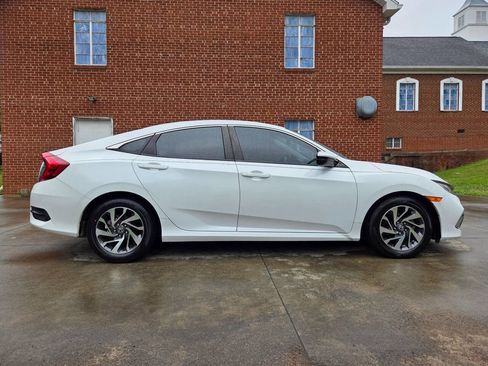 Used 2021 Honda Civic LX image 4