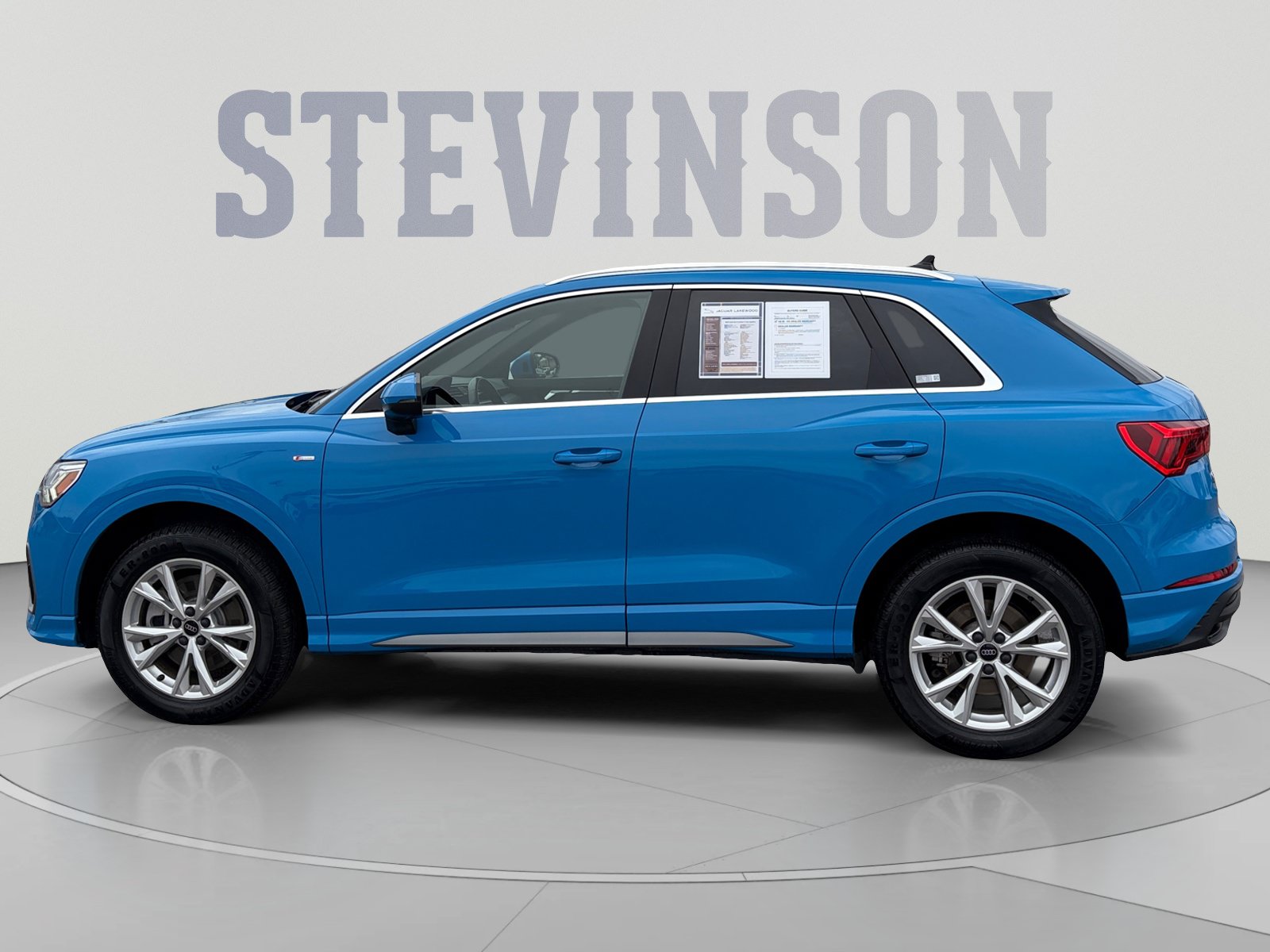 Used 2023 Audi Q3 2.0T Premium AWD/4WD image 2