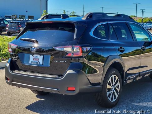 Used 2025 Subaru Outback Premium AWD/4WD image 6
