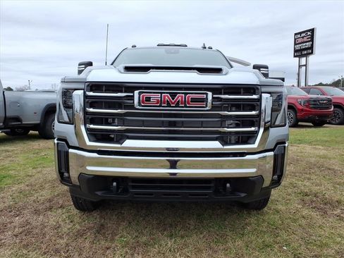 New 2026 GMC Sierra 3500 SLE w/ SLE Value Package image 2
