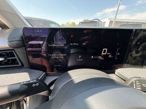 New 2026 Nissan Kicks SV w/ SV Premium Package FWD image 15