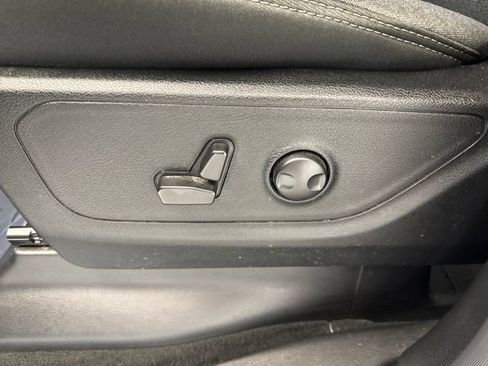 Used 2022 RAM 1500 Big Horn AWD/4WD image 18