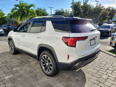 New 2027 GMC Terrain Elevation w/ Elevation Premium Package FWD image 4