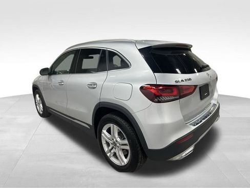 Certified 2022 Mercedes-Benz GLA 250 4MATIC image 9