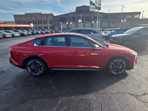 New 2025 Kia K4 GT-Line w/ GT-Line Sunroof Package FWD image 8