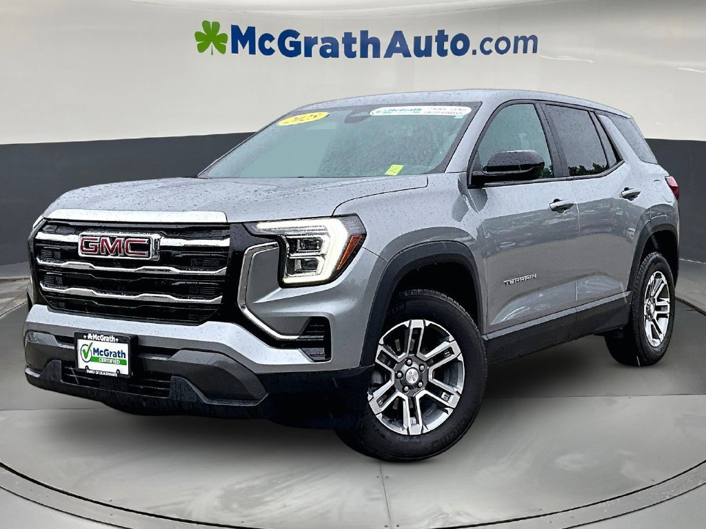 Used 2025 GMC Terrain Elevation AWD/4WD image 3