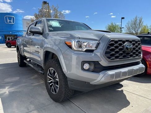 Used 2021 Toyota Tacoma TRD Sport w/ Technology Package RWD image 2