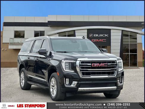 Used 2023 GMC Yukon XL SLT AWD/4WD image 8