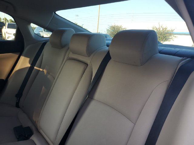 Used 2018 Honda Civic EX image 12