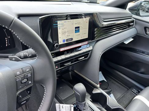New 2026 Toyota Camry SE FWD image 20
