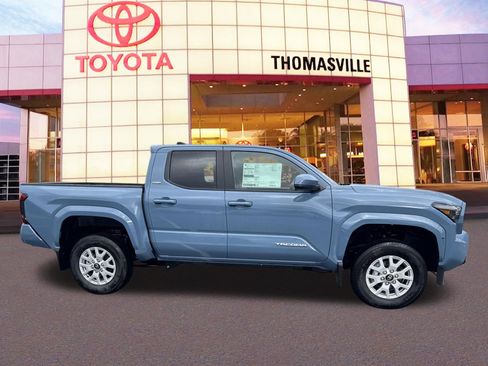 New 2026 Toyota Tacoma SR5 image 4