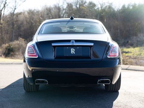 Certified 2021 Rolls-Royce Ghost Extended Wheelbase image 8