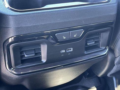 Used 2022 GMC Sierra 1500 AT4 w/ AT4 Premium Package image 22