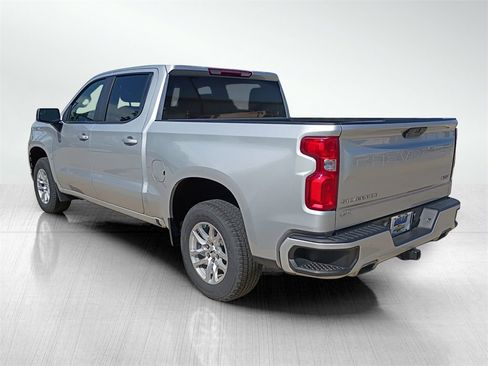 Used 2022 Chevrolet Silverado 1500 RST image 3