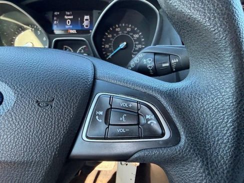 Used 2015 Ford Focus SE image 13
