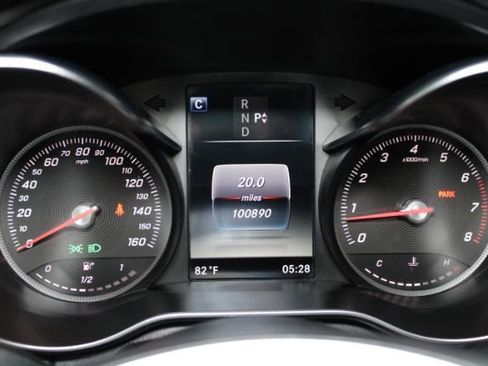 Used 2018 Mercedes-Benz C 300 Sedan w/ Premium Package image 18