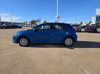 Used 2021 Kia Rio S video 2