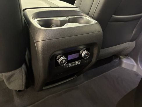 Certified 2025 Buick Enclave Sport Touring AWD/4WD image 19