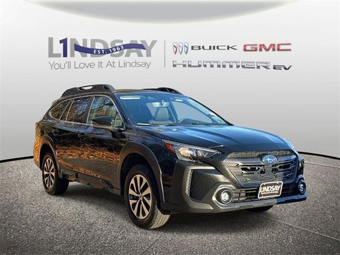 Used 2024 Subaru Outback Premium image 1
