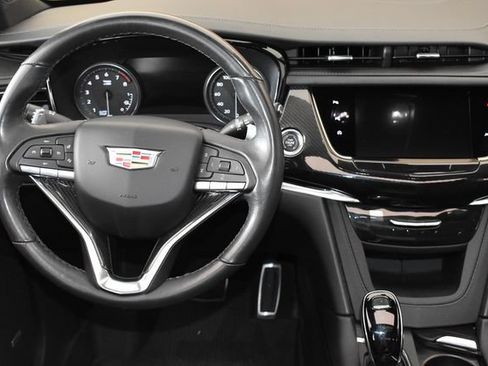 Used 2024 Cadillac XT6 Sport w/ Technology Package AWD/4WD image 18
