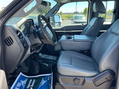 Used 2016 Ford F250 XL w/ XL Appearance Package AWD/4WD image 8
