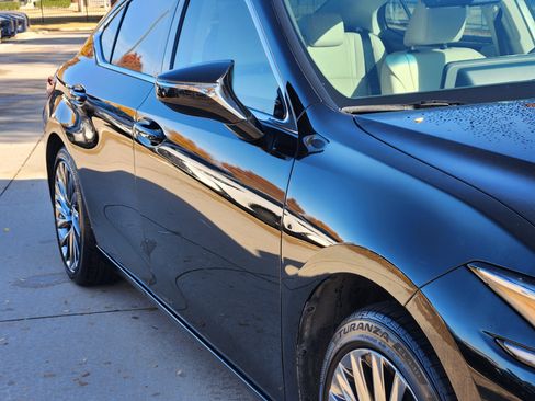 Used 2024 Lexus ES 350 w/ Luxury Package image 8