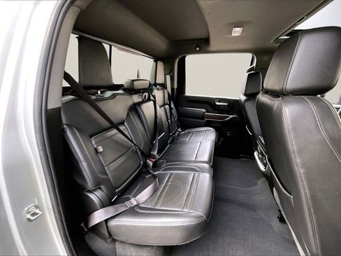 Used 2023 GMC Sierra 3500 Denali w/ Denali Ultimate Package image 24