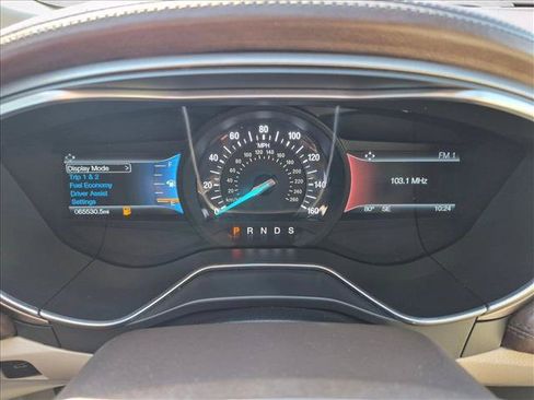 Used 2017 Ford Fusion Platinum AWD/4WD image 12