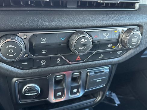 New 2026 Jeep Wrangler Sport S AWD/4WD image 19