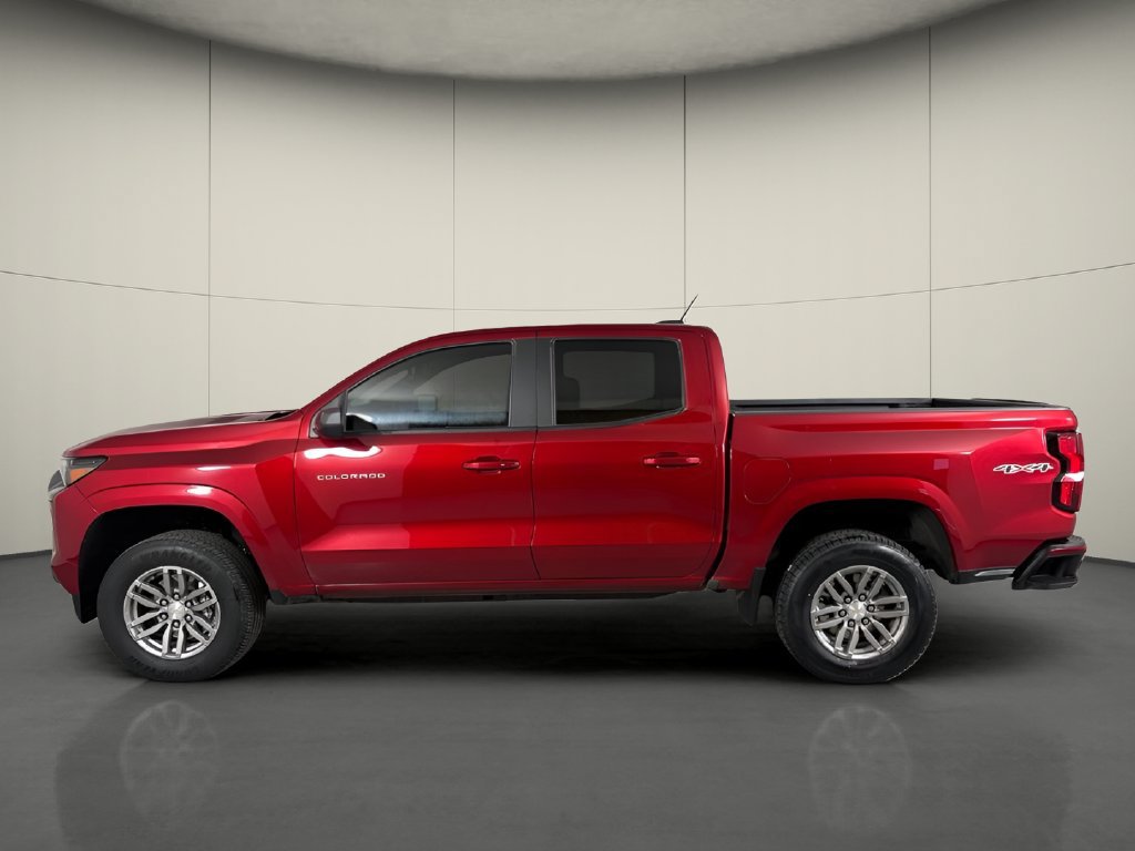 Used 2024 Chevrolet Colorado LT AWD/4WD image 5